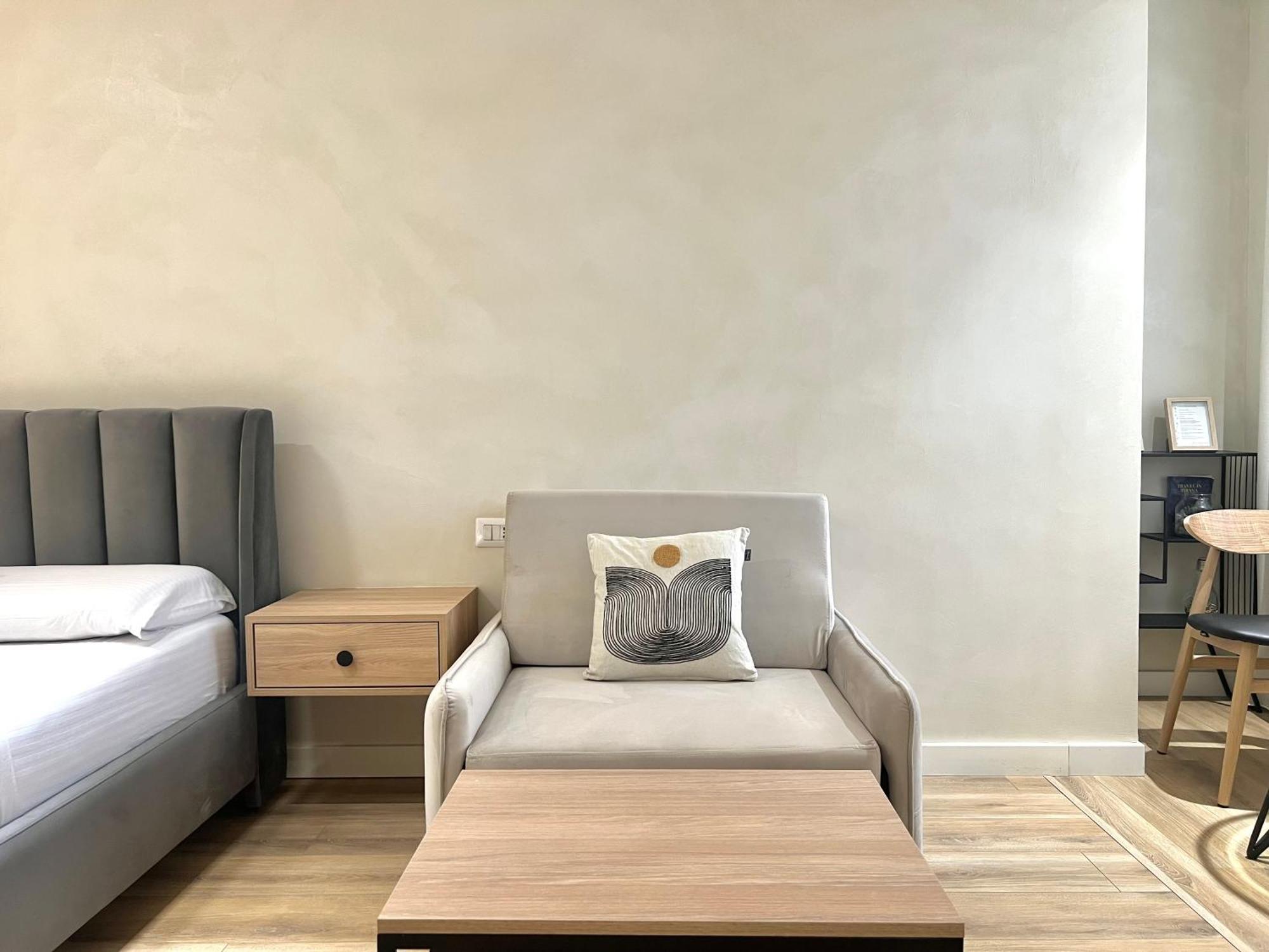 Syncron Apartments In The Center Of Tirana Exterior foto