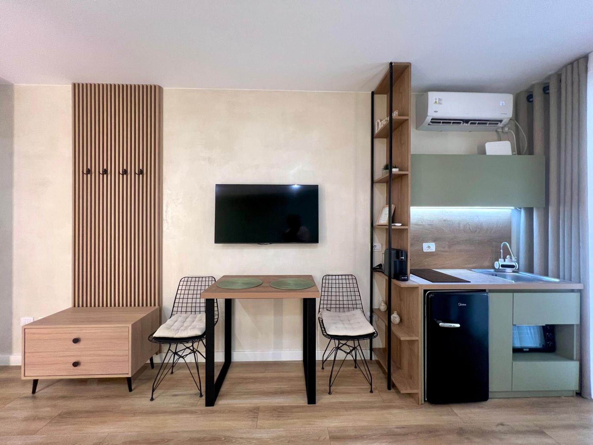 Syncron Apartments In The Center Of Tirana Exterior foto